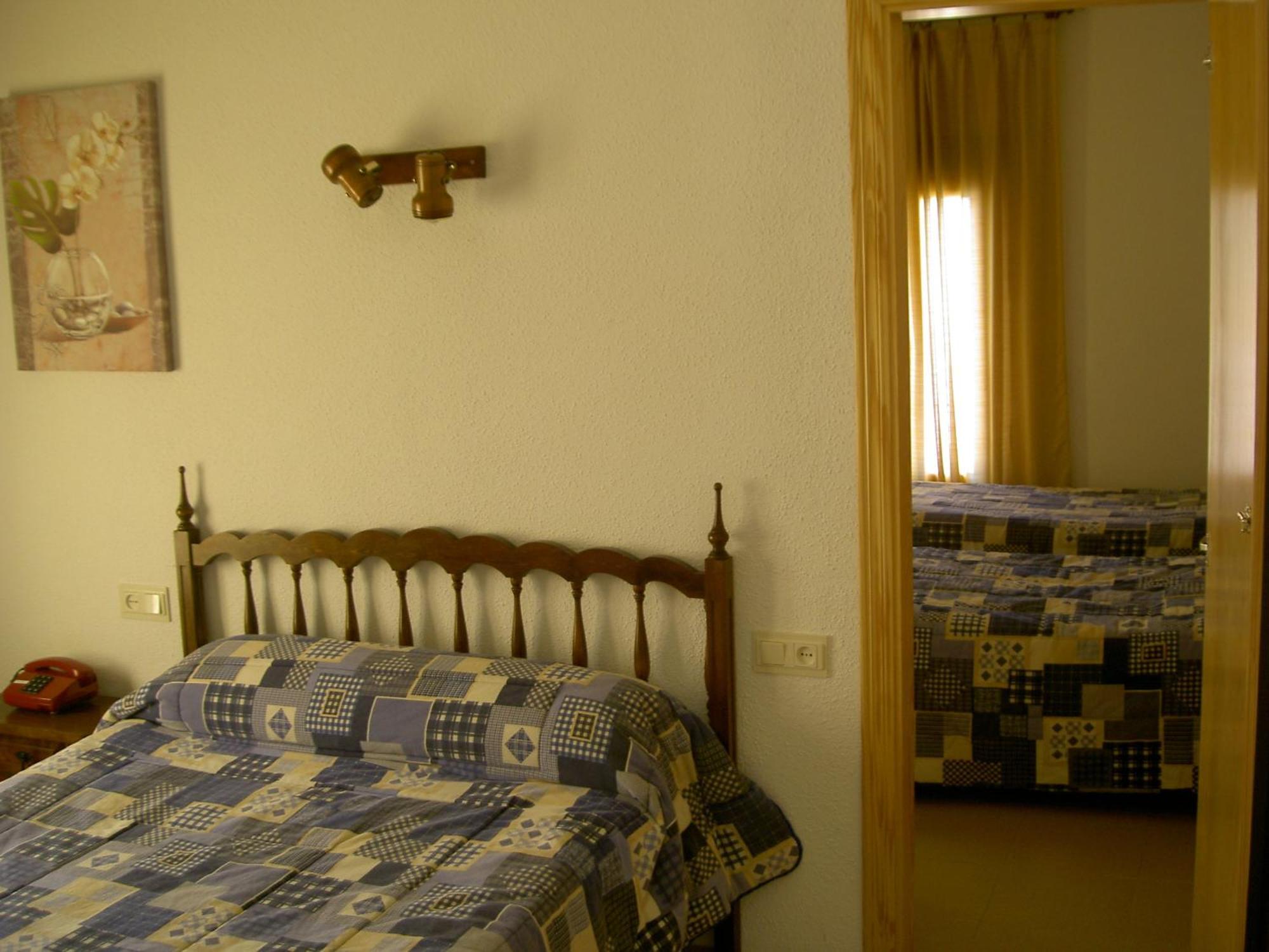 Hotel Alvarez Tuéjar Екстериор снимка
